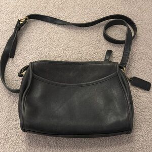 Vintage Coach Leather Crossbody purse